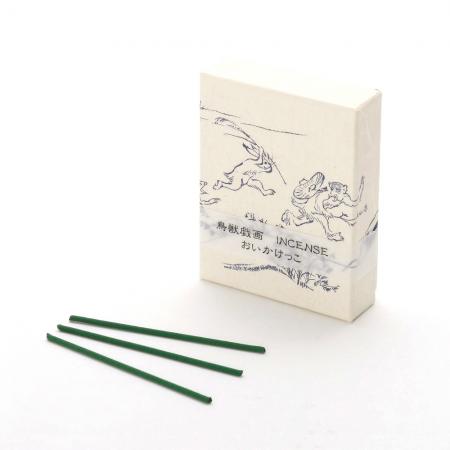 株式会社香彩堂の商品で、鳥獣戯画シリーズのおいかけっこインセンスです。
さるとうさぎが追いかけっこしている様子を可愛くユーモラスに描かれています。