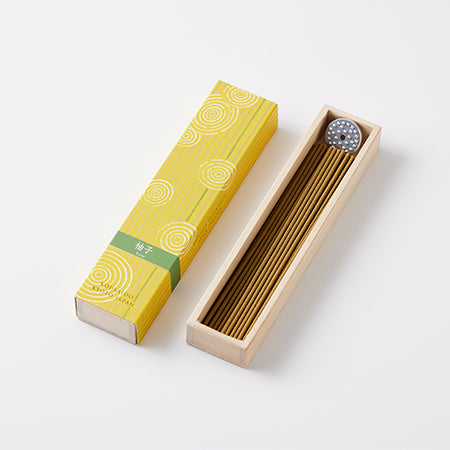 Kousaido Hyakurakko yuzu incense sticks with an aluminium incense holder.